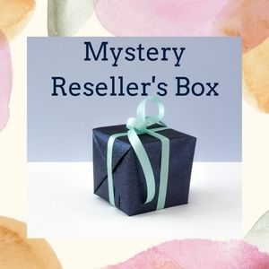 Reseller Box 5lbs NWT/NWOT/EUC